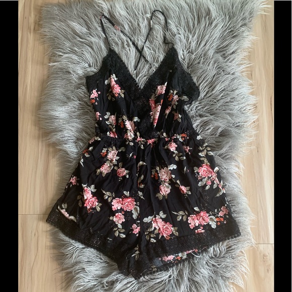 H&M Romper - Picture 1 of 1